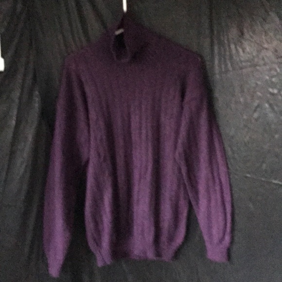 100% Alpaca hand knit sweater